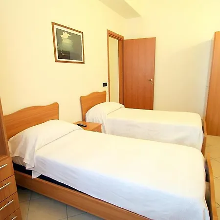Villa Sleeps 6 Pool Air Con Wifi Nerano