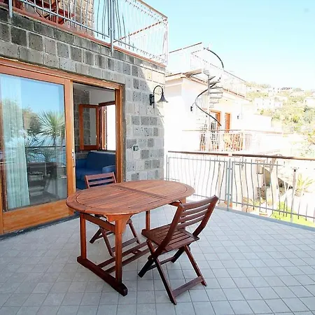 Sleeps 6 Pool Air Con Wifi * Nerano