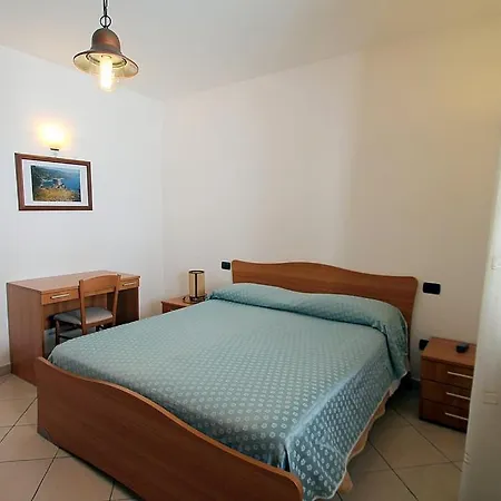Sleeps 6 Pool Air Con Wifi Villa