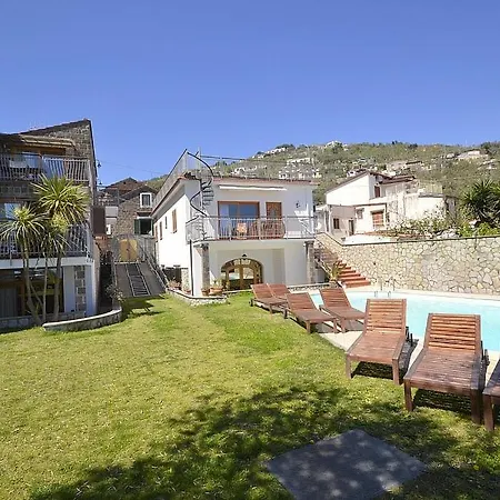 Sleeps 6 Pool Air Con Wifi Villa