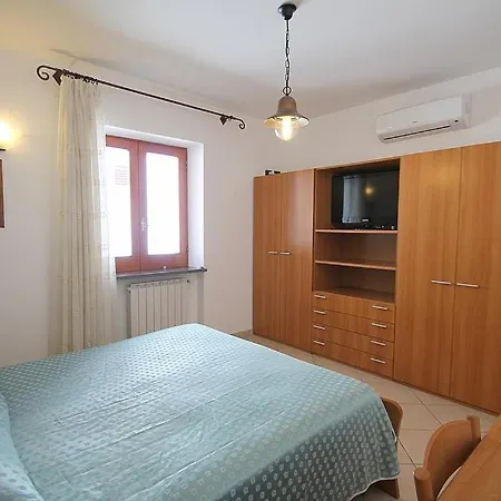 Sleeps 6 Pool Air Con Wifi *