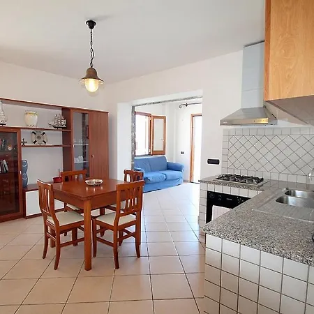 Sleeps 6 Pool Air Con Wifi * Nerano