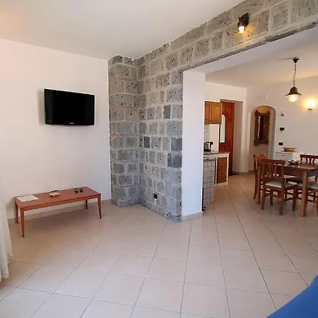 Sleeps 6 Pool Air Con Wifi *